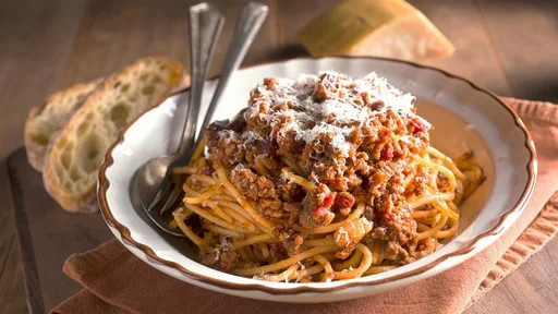 Espaguetis a la boloñesa, ¡la auténtica salsa italiana!