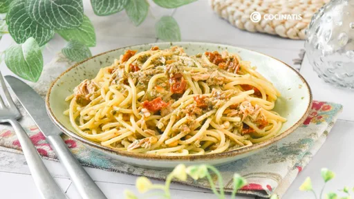 Espaguetis con atún, el plato de pasta más socorrido