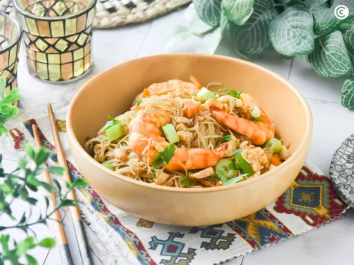 Pad Thai, fideos de arroz con gambas al estilo tailandés