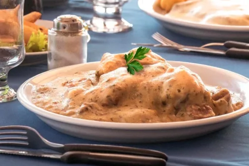 Mbaipy Tradicional: Receta de Guiso Paraguayo Cremoso y Delicios