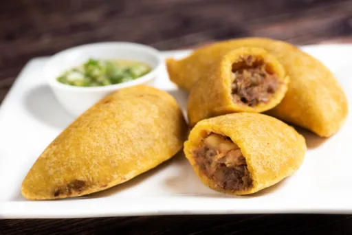 Pastel Mandi'o: Receta Paraguaya de Empanadas de Mandioca