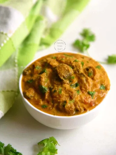 Mushroom Kurma | Pressure Cooker Mushroom Kurma