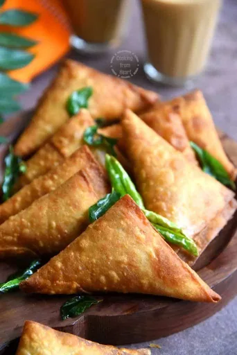 Onion Samosa | Irani Samosa | Hyderabadi Onion Samosa