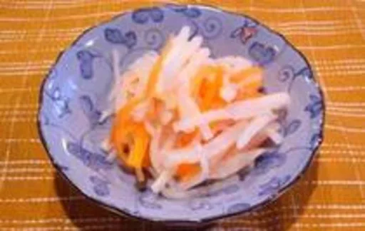 Easy Namasu (Japanese Pickled Vegetables)