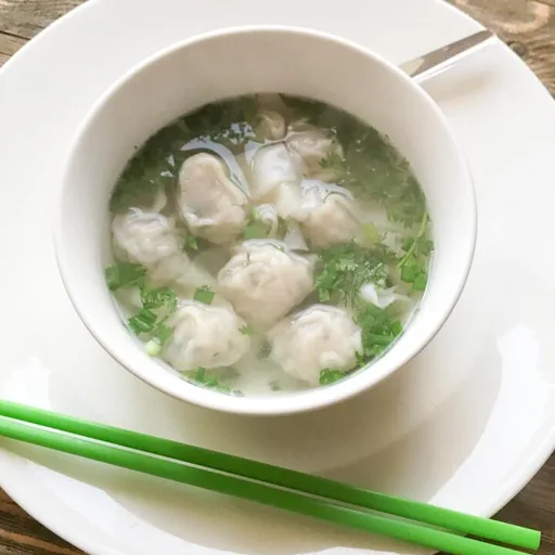 Vietnamese Wonton Soup Simple and Easy