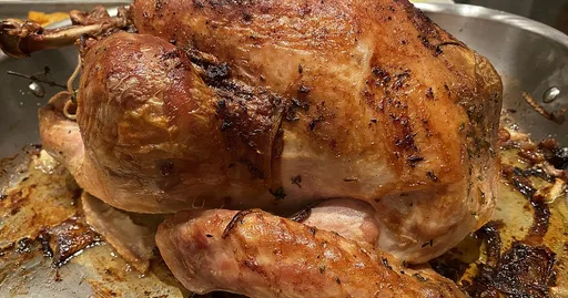 Pavo asado preparado con antelación