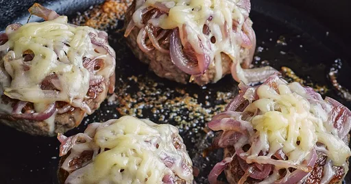 Smashed Hamburgers with Caramelized Onions | Recipes