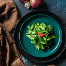 Tumis Okra: Stir-fried Ladies' Fingers (Vegan)