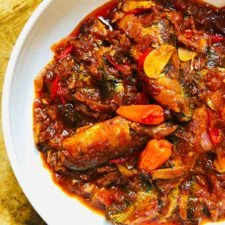 Tumis Sardines: Sauteed Canned Sardines