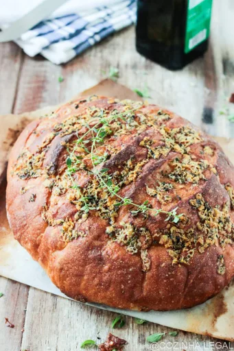 Pão caseiro sem sova com gorgonzola