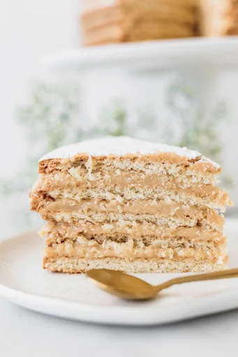 Alfajor Cake