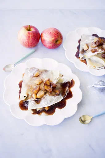 Crepes con manzanas a la canela