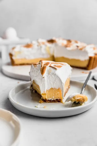 Tarta de merengue de lima