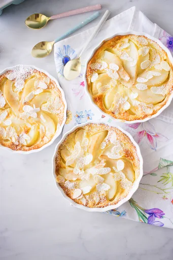 Clafoutis de pera y almendra