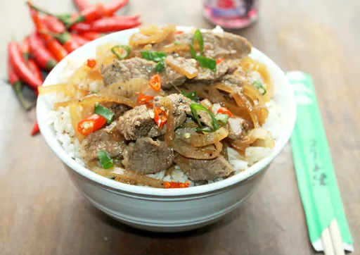 Japanese Beef Bowl (Gyudon)