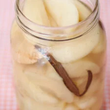 Apples in Scented Syrup