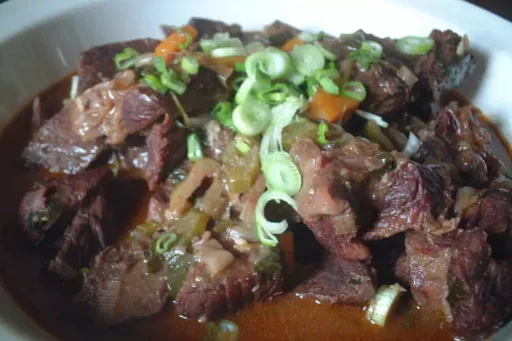 Bœuf bourguignon et pommes de terre : la recette facile