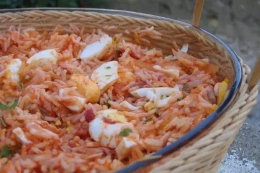 Arroz con atún y tomate