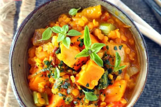 Spicy red lentil stew (Misir Wat)