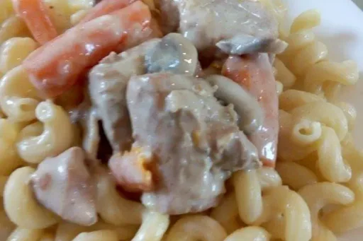 Cerdo salteado al estilo blanquette