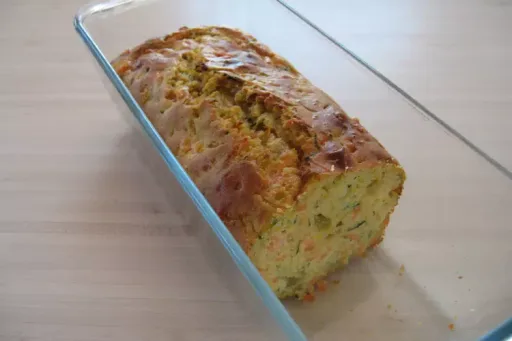 Cake de salmón ahumado y calabacín