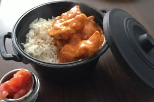 Pollo con mantequilla de cacahuete y leche de coco: la receta fácil