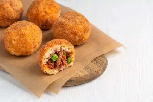 Arancini, boulettes de riz farcies siciliennes