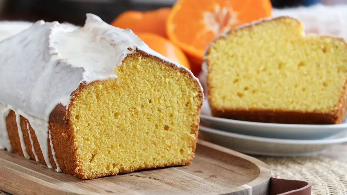 Easy, quick blender mandarin loaf cake
