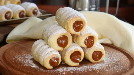 Cañoncitos de Dulce de Leche con Masa de Hojaldre Casera y Fácil