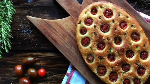 Focaccia de Tomate y Romero