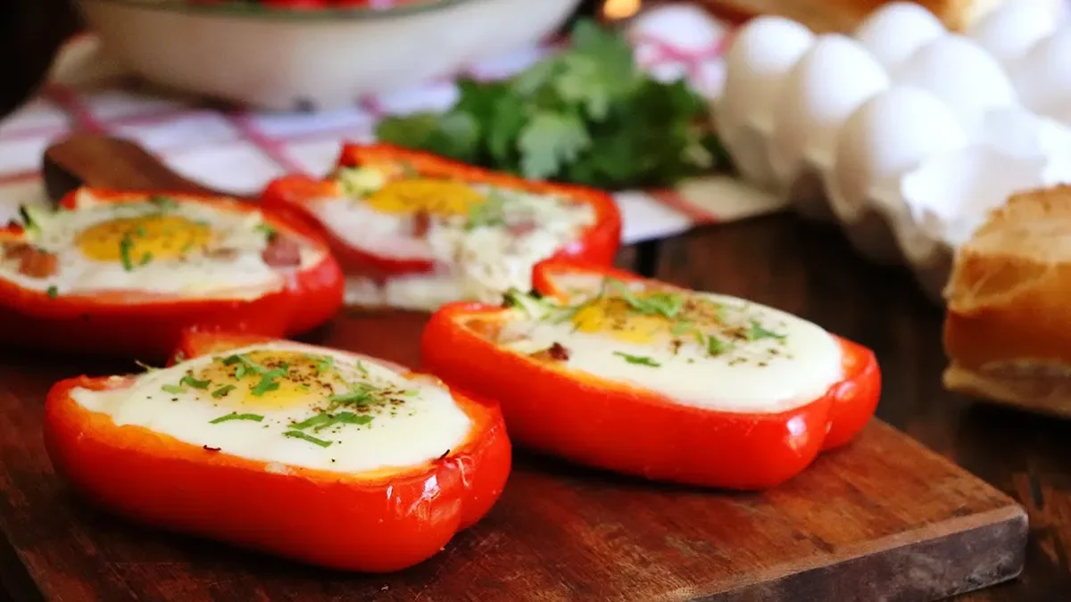 Morrones Rellenos, con huevo jamón y queso