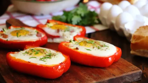 Morrones Rellenos, con huevo jamón y queso