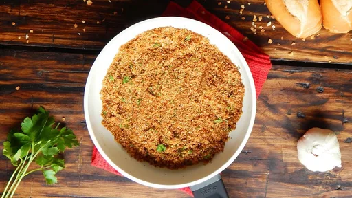 Fried breadcrumbs or muddica