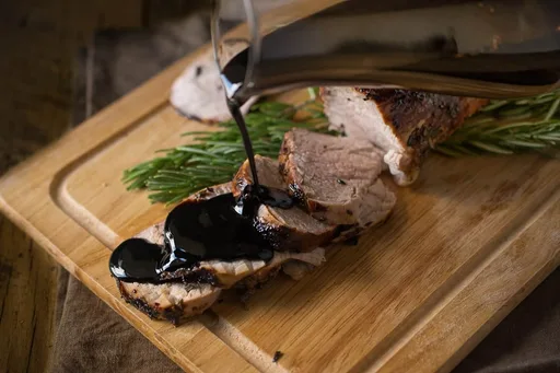 Solomillo de cerdo asado al romero y balsámico