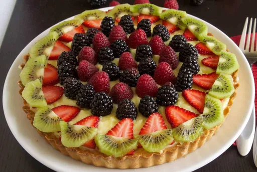 Tarta de Crema Pastelera y Frutos Rojos