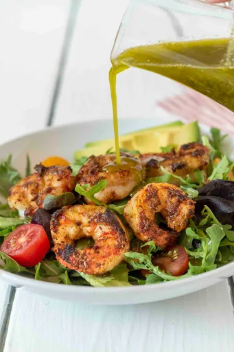 Ensalada de gambas a la plancha picantes