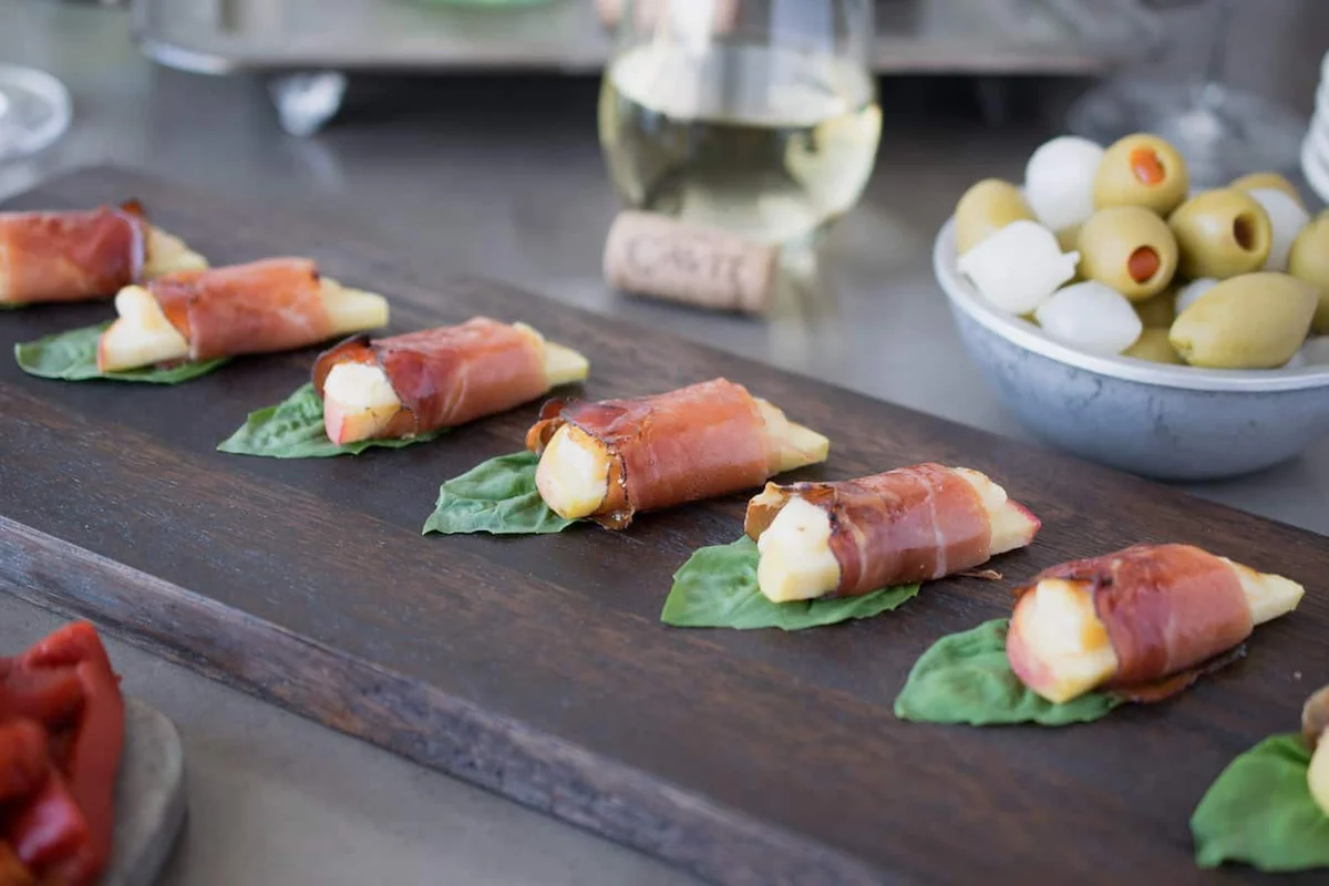Prosciutto Wrapped Apple Bites