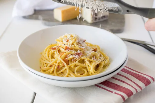 Espaguetis a la carbonara tradicionales