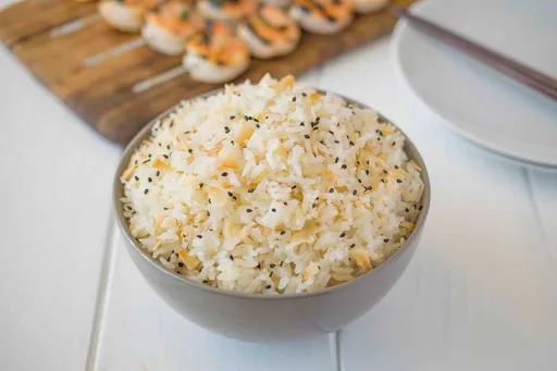 Arroz tostado con coco