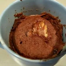 Bizcocho de chocolate a la taza