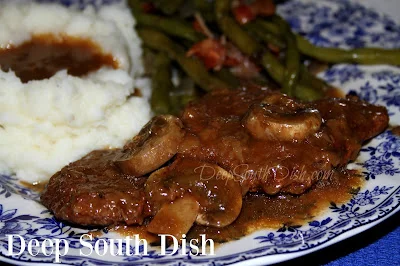 Southern-Style Cube Steaks and Gravy