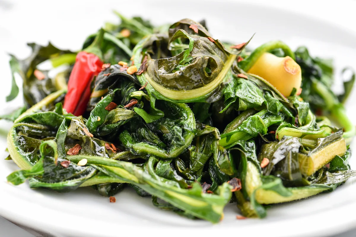 Chicory sizzled with Olive Oil, Ginger, Garlic and Hot Pepper
