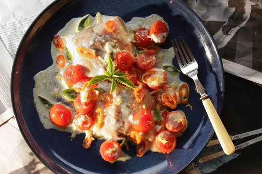 Salmón fácil en salsa de ouzo y yogur griego