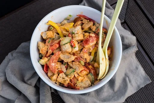 Brotsalat Rezept - toller Salat zum Grillen