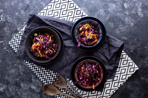 Rotkohl Slaw mit Mango