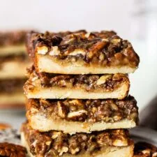Ooey Gooey, Easy Pecan Pie Bars