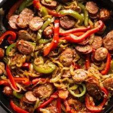 Receta fácil de salchichas con pimientos