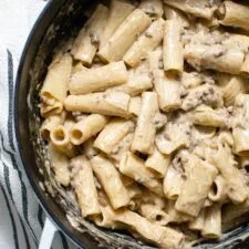Pasta Cremosa con Ternera en una Sola Olla
