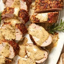 El mejor solomillo de cerdo con salsa cremosa de Dijon