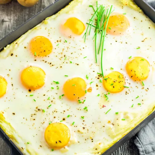 Kartoffelbreiauflauf mit Rahmspinat und Spiegelei - Kindheit pur